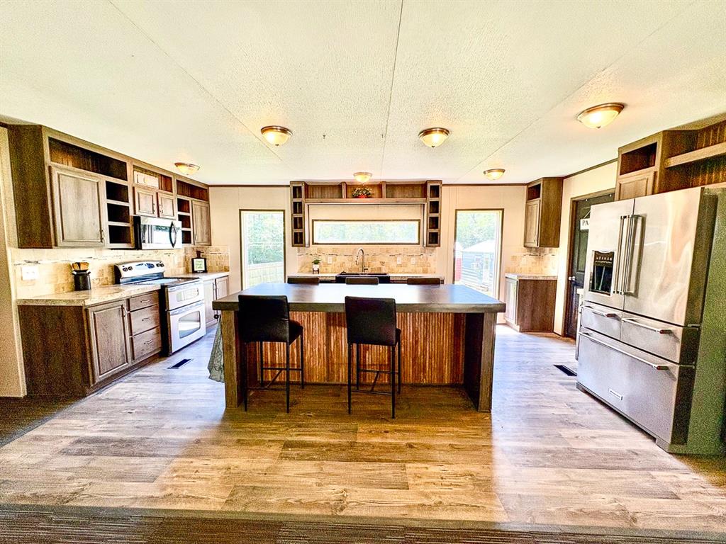1227 Post Oak Circle Cir, Trinity, Texas image 5