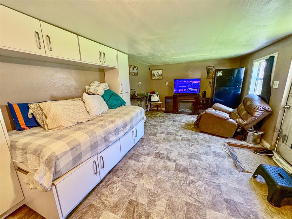 1227 Post Oak Circle Cir, Trinity, Texas image 25