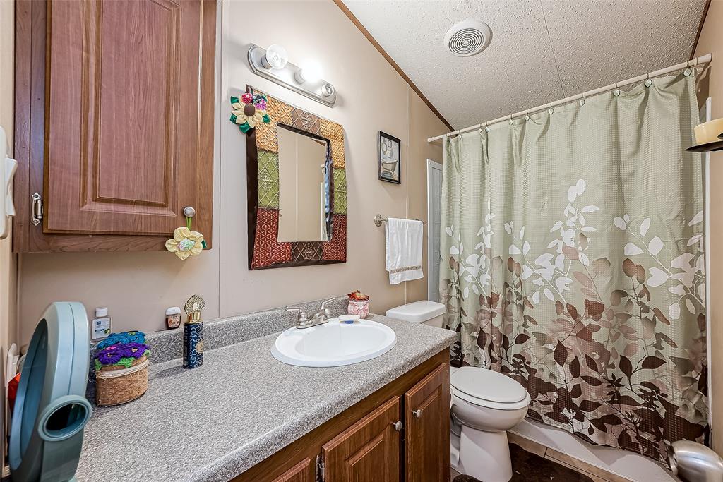 1305 County Road 3406, Cleveland, Texas image 16