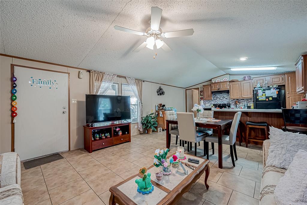1305 County Road 3406, Cleveland, Texas image 11