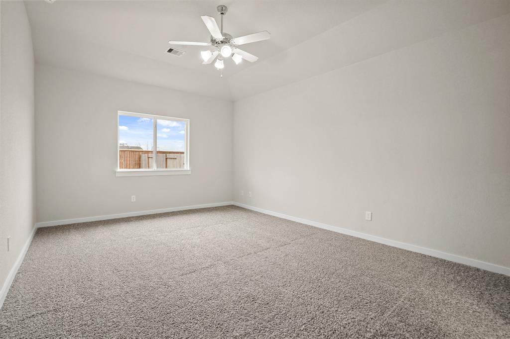 358 Shoreview Drive, Conroe, Texas image 14