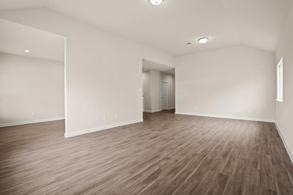 358 Shoreview Drive, Conroe, Texas image 7