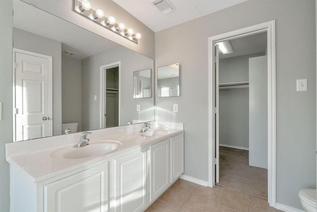 17139 Oakwood Chase Drive, Spring, Texas image 19