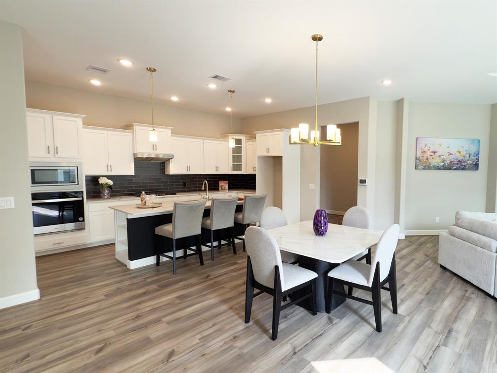 1214 Hidden Oaks Dr, Tomball, Texas image 4