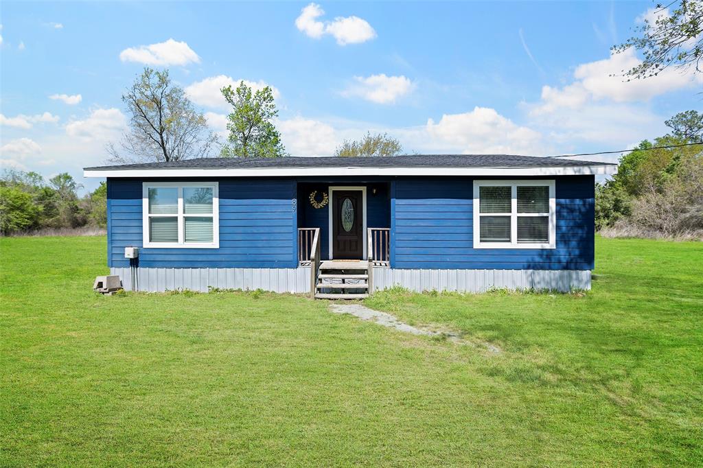 4689 Oak Ridge Dr, Bedias, Texas image 2