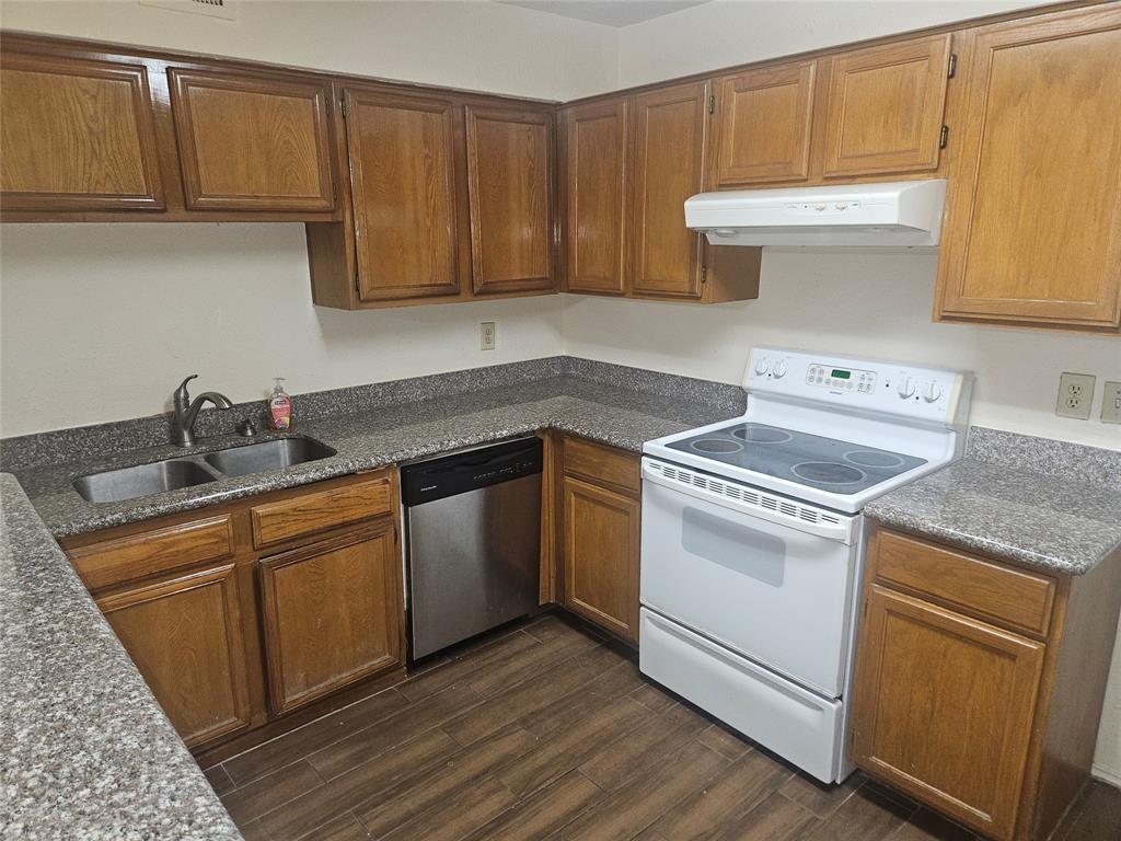 2425 Holly Hall st Street A6