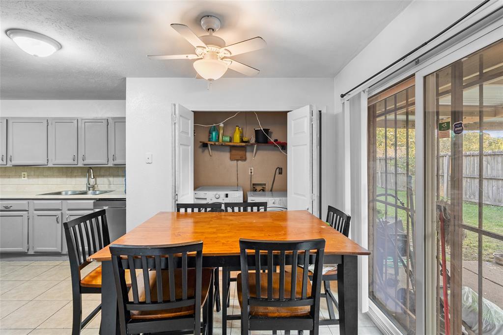 6447 W Fuqua Drive, Houston, Texas image 7