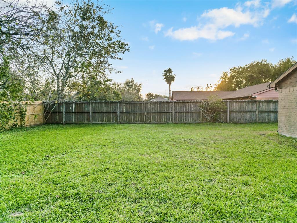 6447 W Fuqua Drive, Houston, Texas image 19