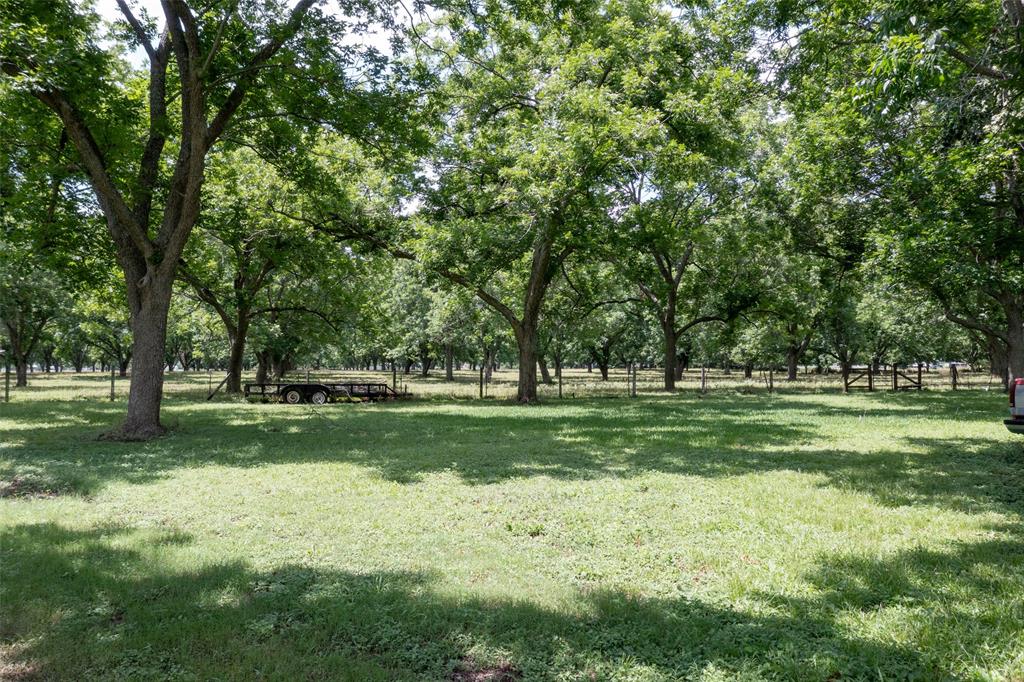 2640 County Road 107 Rd, Boling, Texas image 32