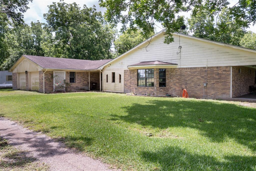 2640 County Road 107 Rd, Boling, Texas image 31