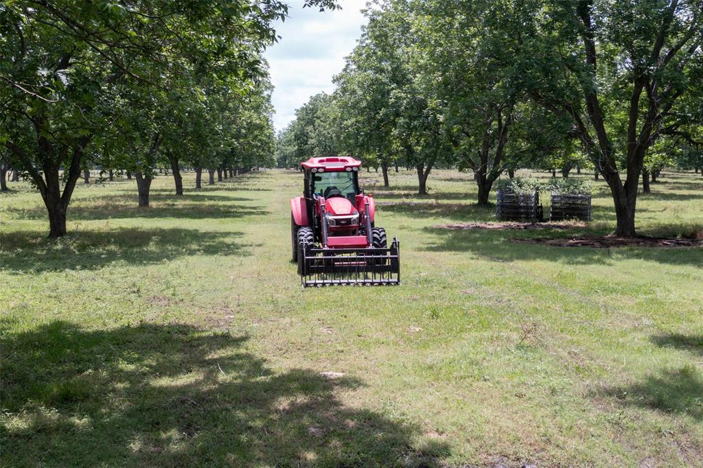 2640 County Road 107 Rd, Boling, Texas image 36