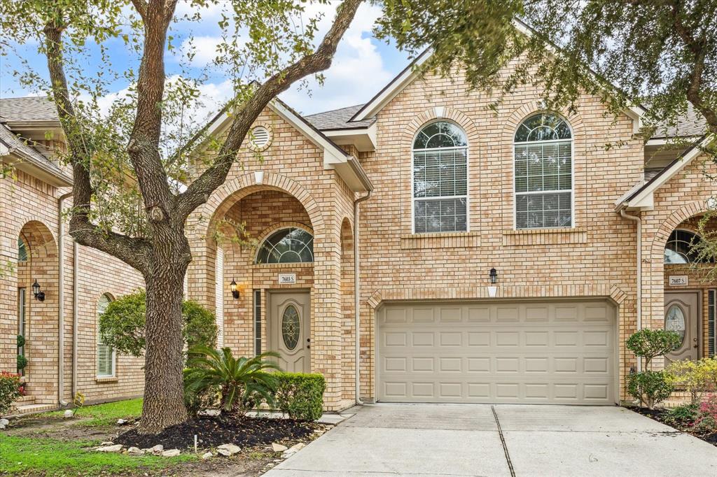 7603 S Linpar Court, Houston, Texas image 1