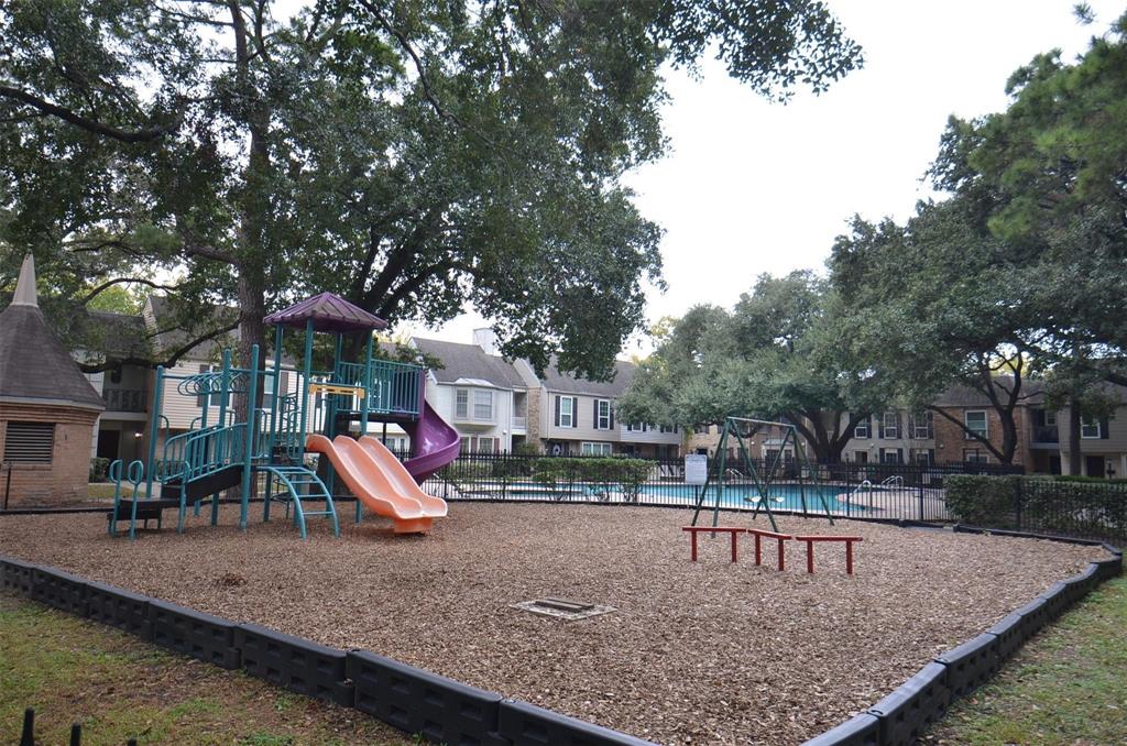 12975 Trail Hollow Drive Drive, Houston, Texas image 18