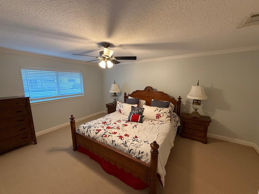 12975 Trail Hollow Drive Drive, Houston, Texas image 11