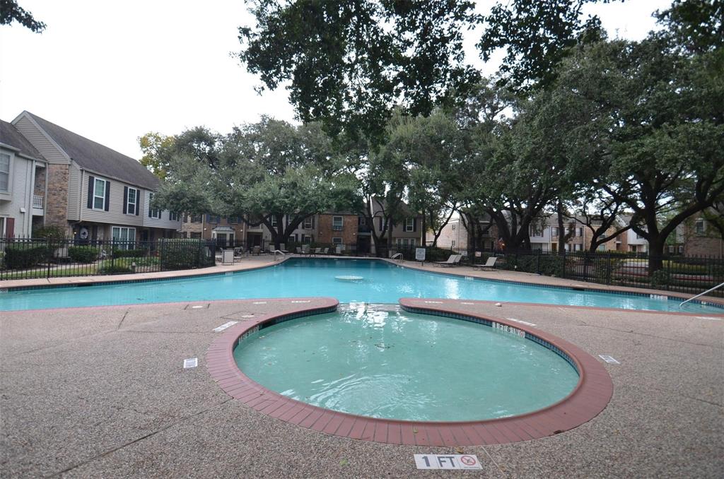 12975 Trail Hollow Drive Drive, Houston, Texas image 19