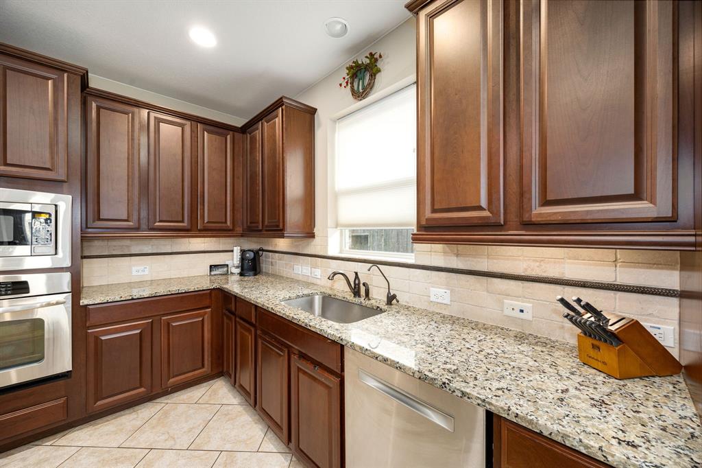 4830 Ashley Hope Drive, Katy, Texas image 13