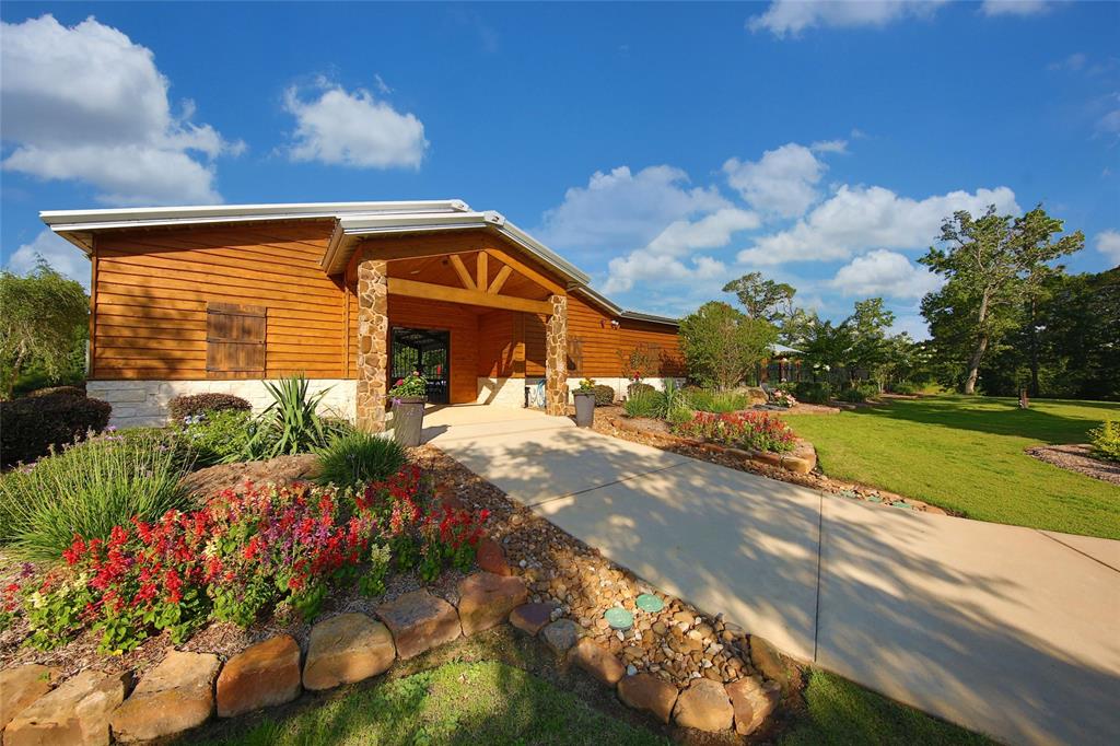 8107 High Meadow Ridge Court, Montgomery, Texas image 7