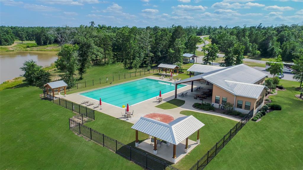 8107 High Meadow Ridge Court, Montgomery, Texas image 8