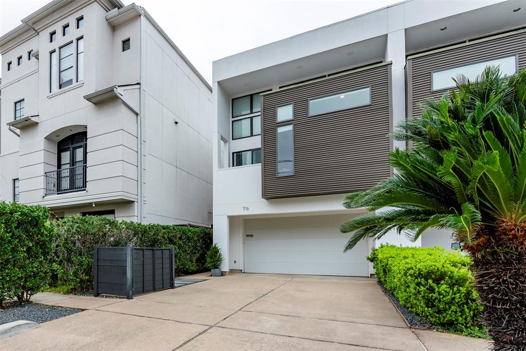 Houston, Texas 77007, United States, 3 Bedrooms Bedrooms, ,3 BathroomsBathrooms,Residential,Pending,114912