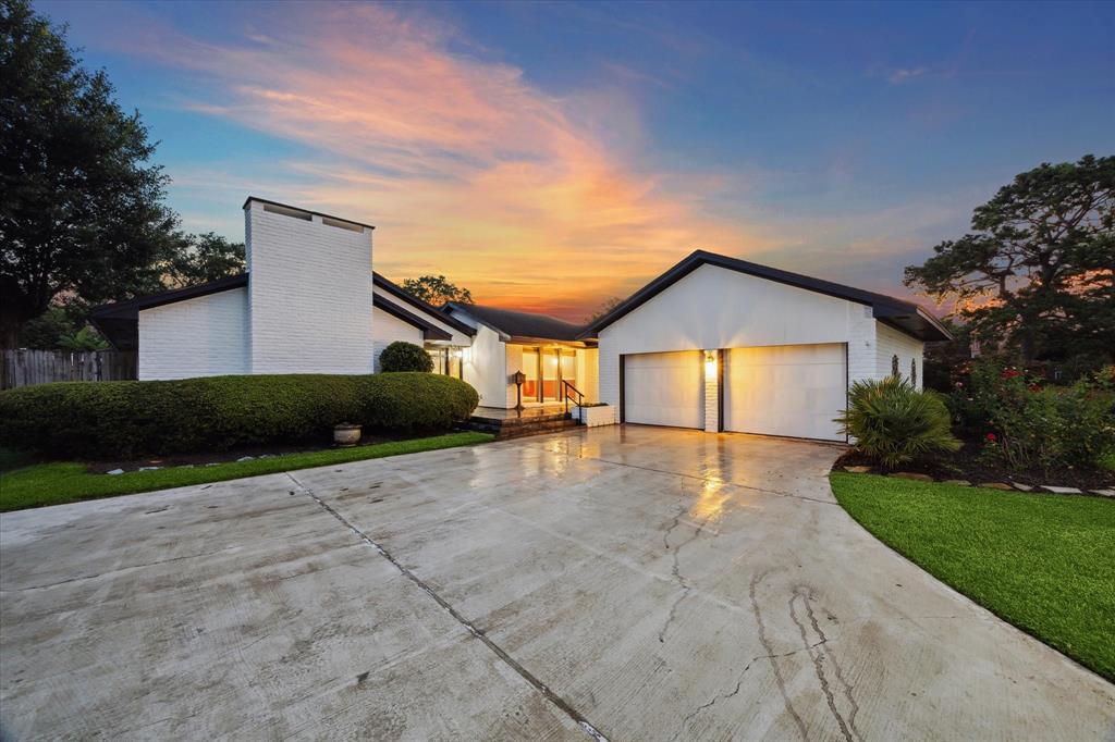 18618 Point Lookout Drive