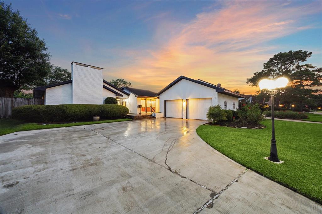 18618 Point Lookout Drive
