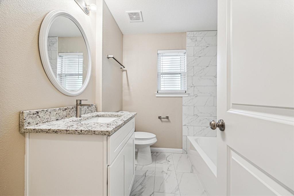 10603 Kirkshire Drive, Houston, Texas image 19