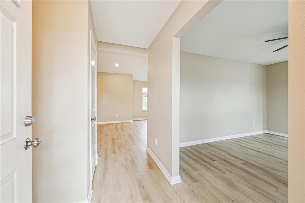 10603 Kirkshire Drive, Houston, Texas image 4