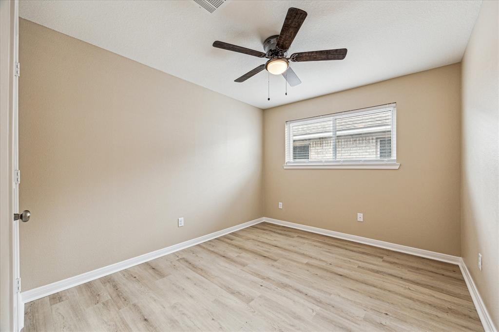 10603 Kirkshire Drive, Houston, Texas image 17