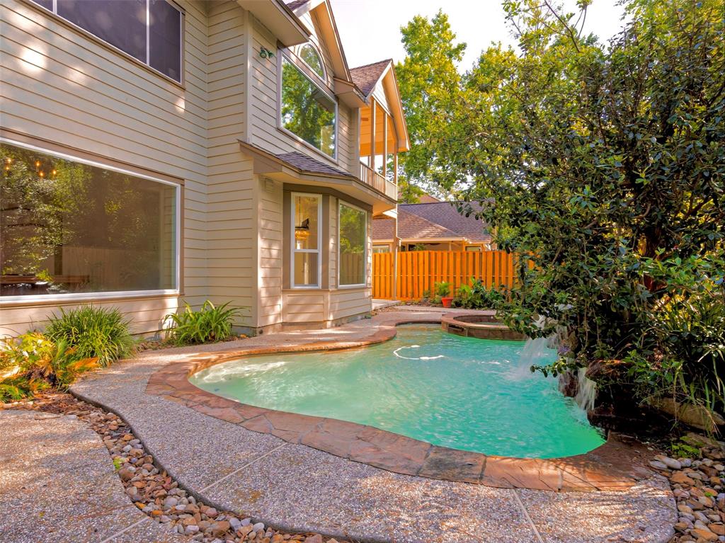 86 E Lakeridge Drive
