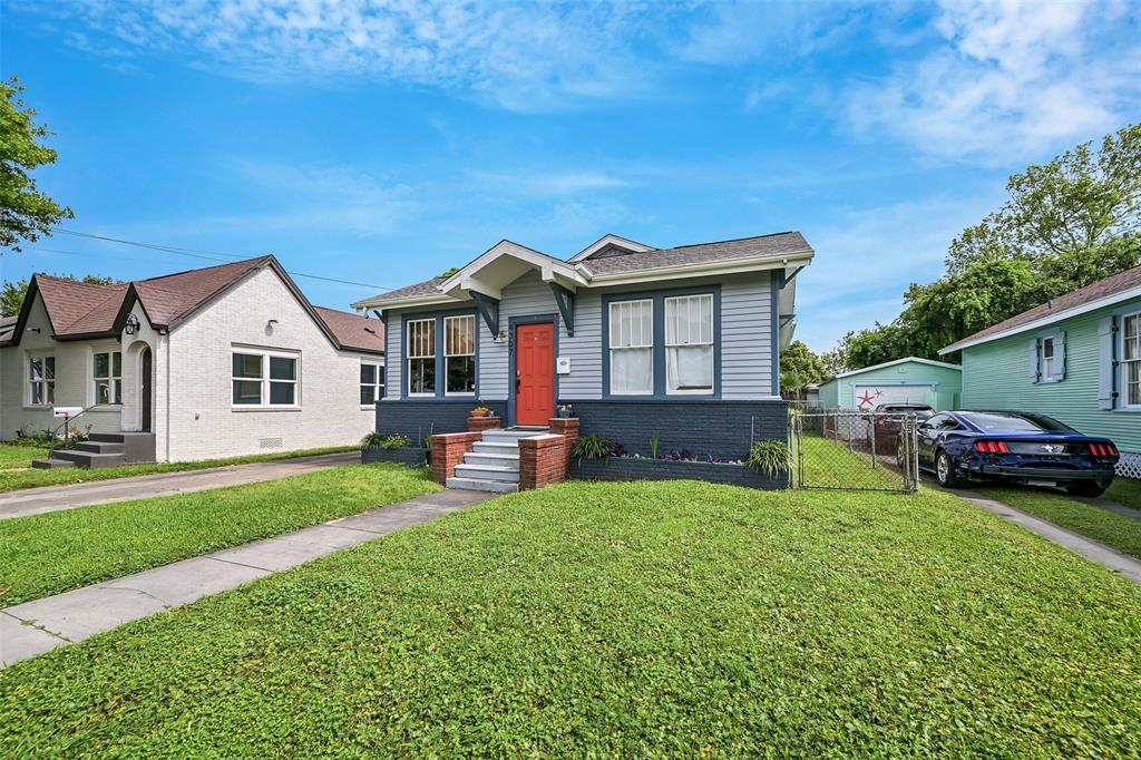 4307 Avenue Q 1/2