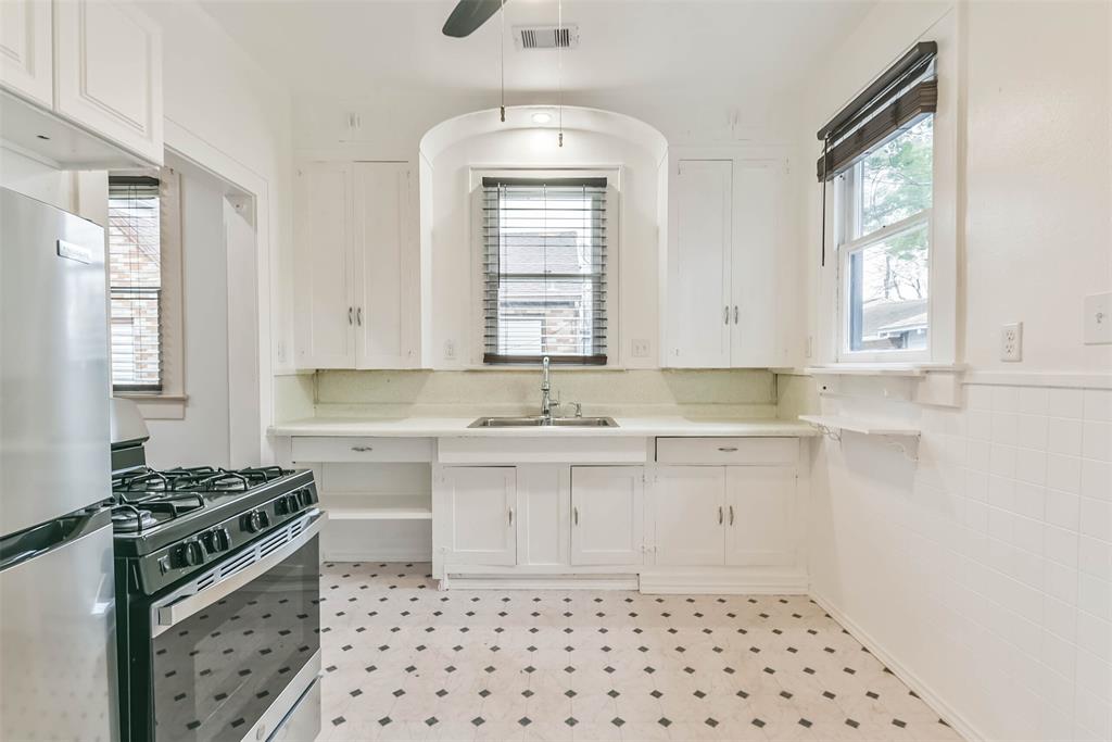 4307 Avenue Q 1/2, Galveston, Texas image 11