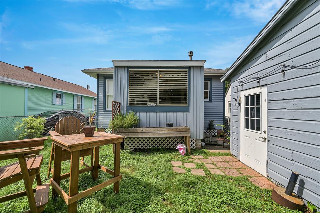 4307 Avenue Q 1/2, Galveston, Texas image 23