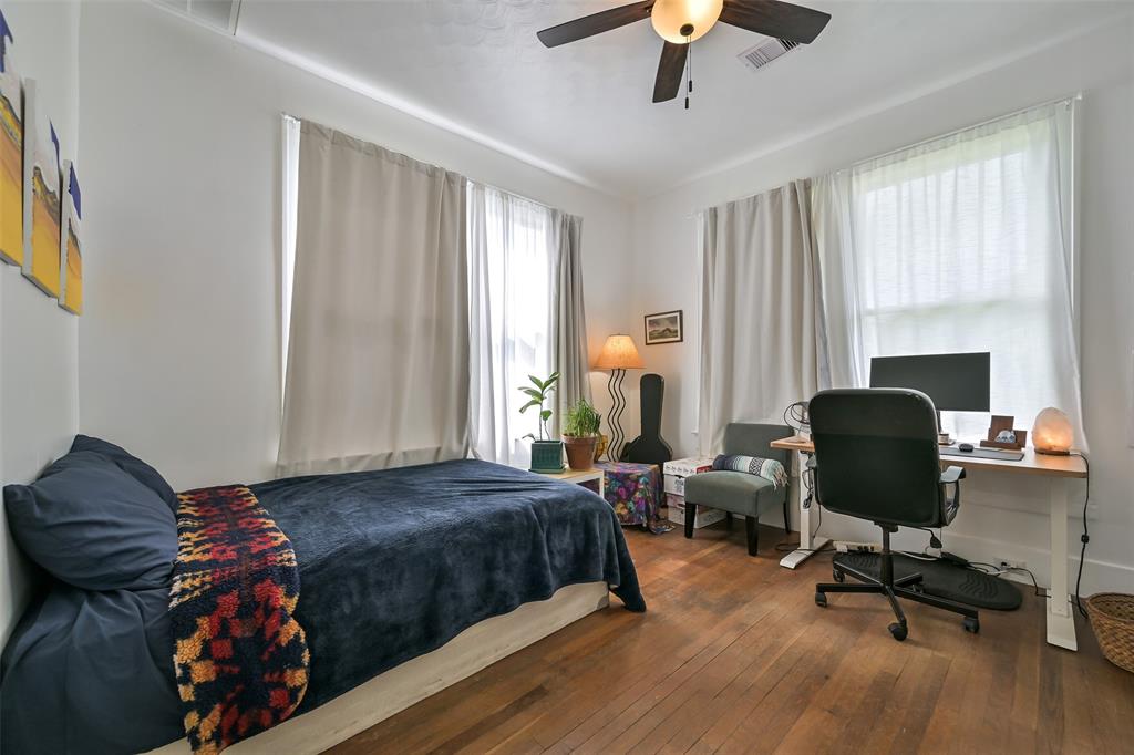 4307 Avenue Q 1/2, Galveston, Texas image 9