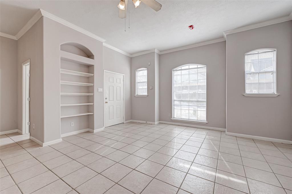 2710 Grants Lake Boulevard #L8, Sugar Land, Texas image 5