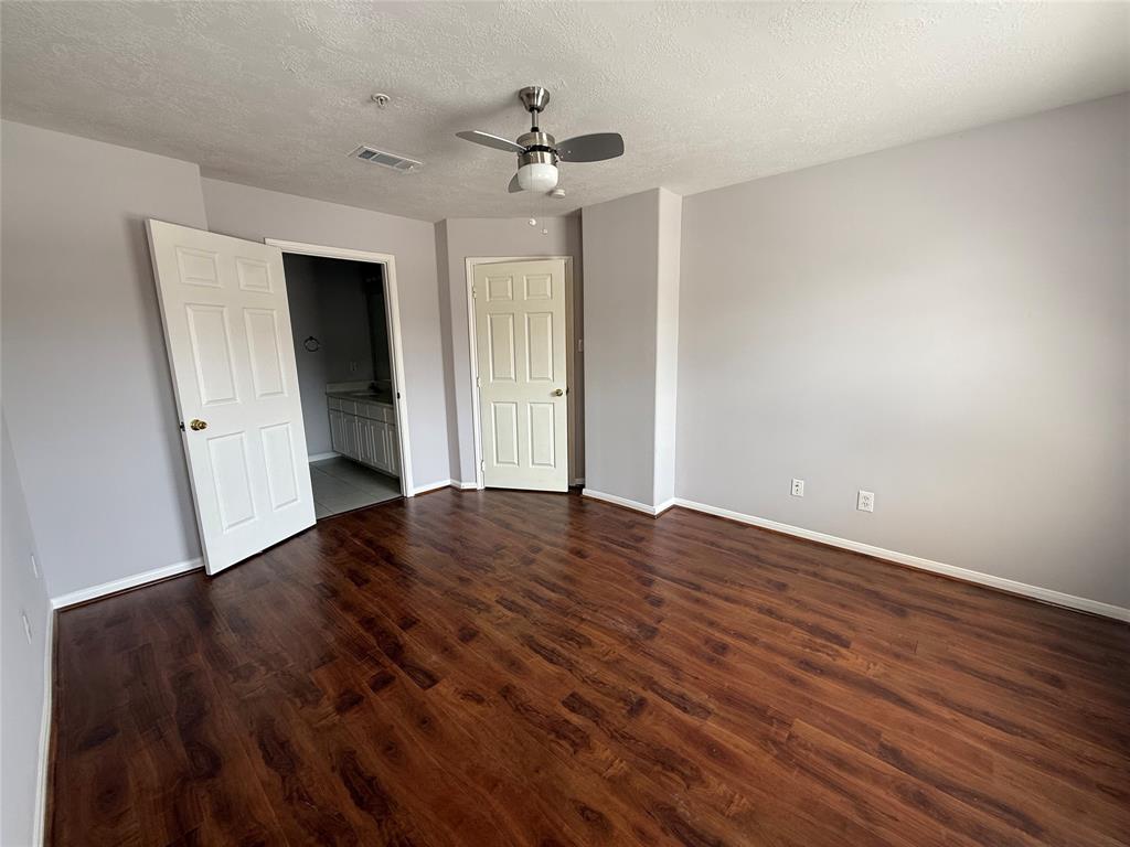 2710 Grants Lake Boulevard #L8, Sugar Land, Texas image 17