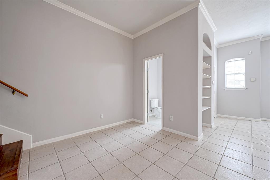2710 Grants Lake Boulevard #L8, Sugar Land, Texas image 7