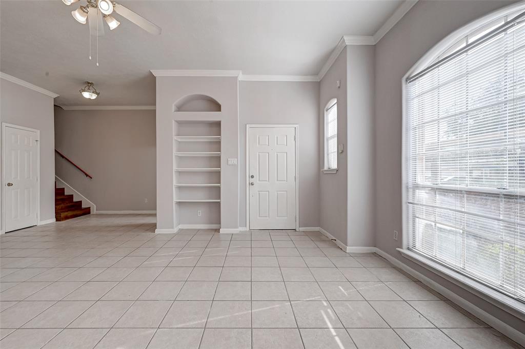 2710 Grants Lake Boulevard #L8, Sugar Land, Texas image 4