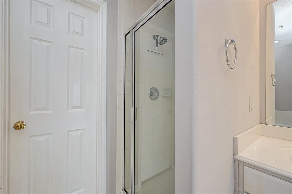 2710 Grants Lake Boulevard #L8, Sugar Land, Texas image 22