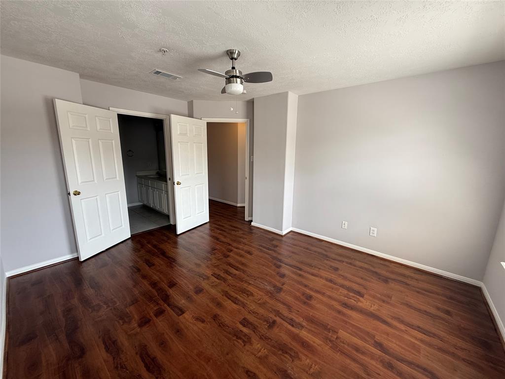 2710 Grants Lake Boulevard #L8, Sugar Land, Texas image 24