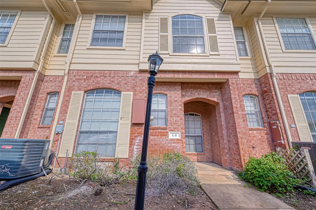 2710 Grants Lake Boulevard #L8, Sugar Land, Texas image 1