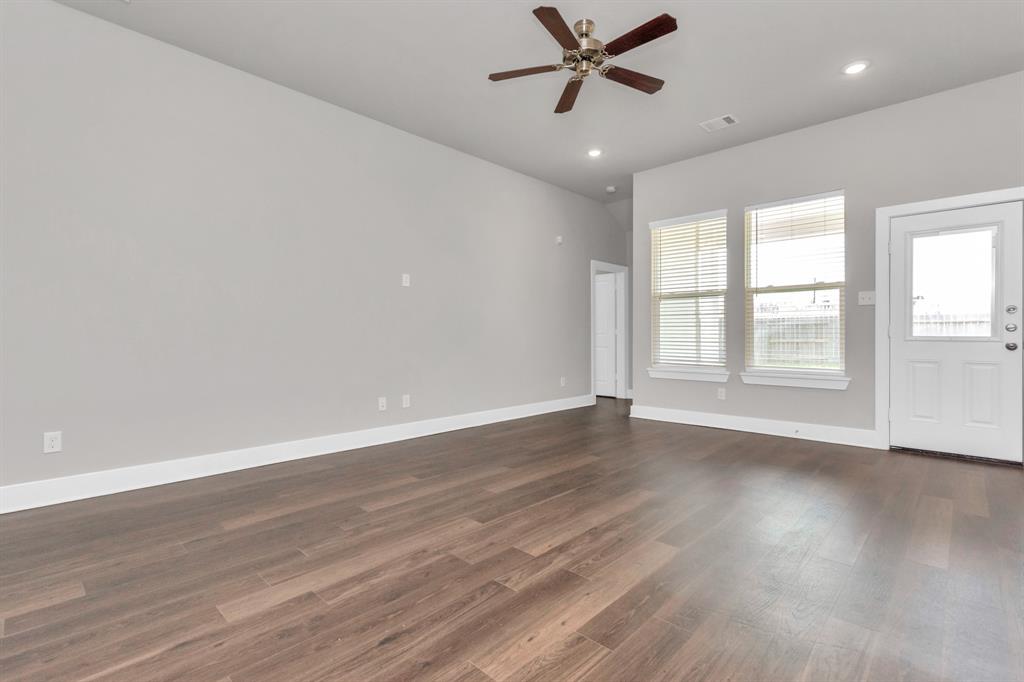 10603 Cascade Creek Drive, Rosharon, Texas image 11