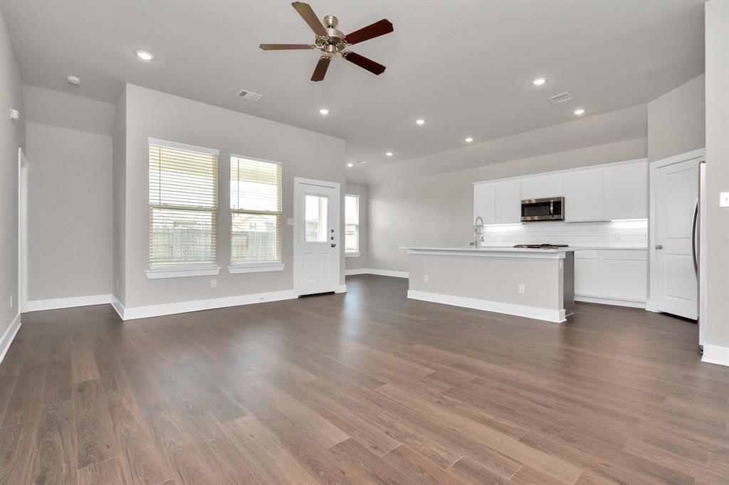 10603 Cascade Creek Drive, Rosharon, Texas image 14