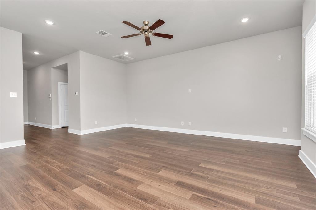 10603 Cascade Creek Drive, Rosharon, Texas image 12