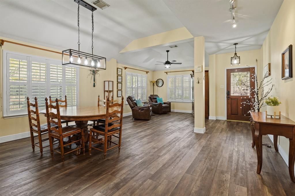 5102 Cherrywood Court, League City, Texas image 5