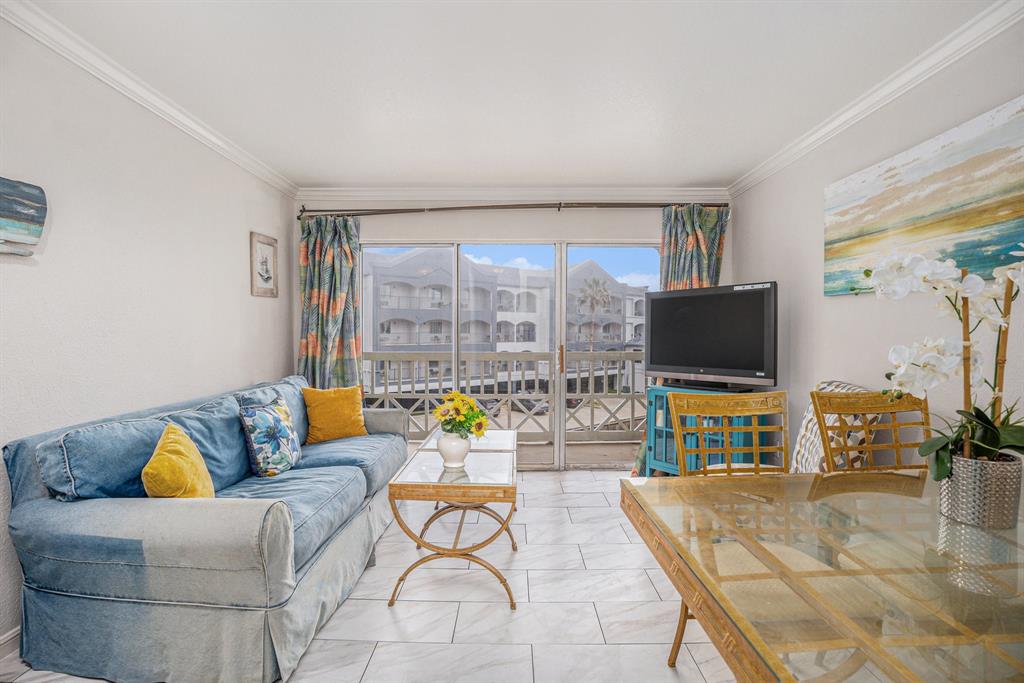 6300 Seawall Boulevard 3226