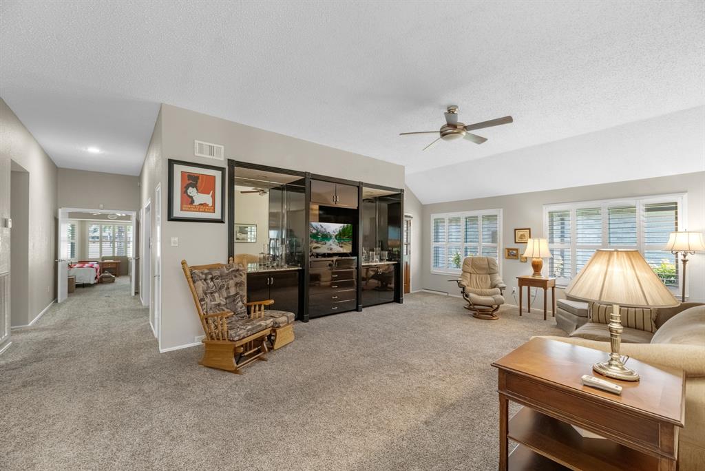 2727 Breezy Pines Lane, Pearland, Texas image 11