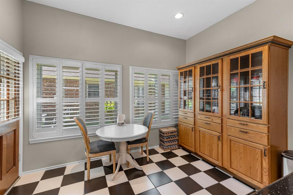 2727 Breezy Pines Lane, Pearland, Texas image 19