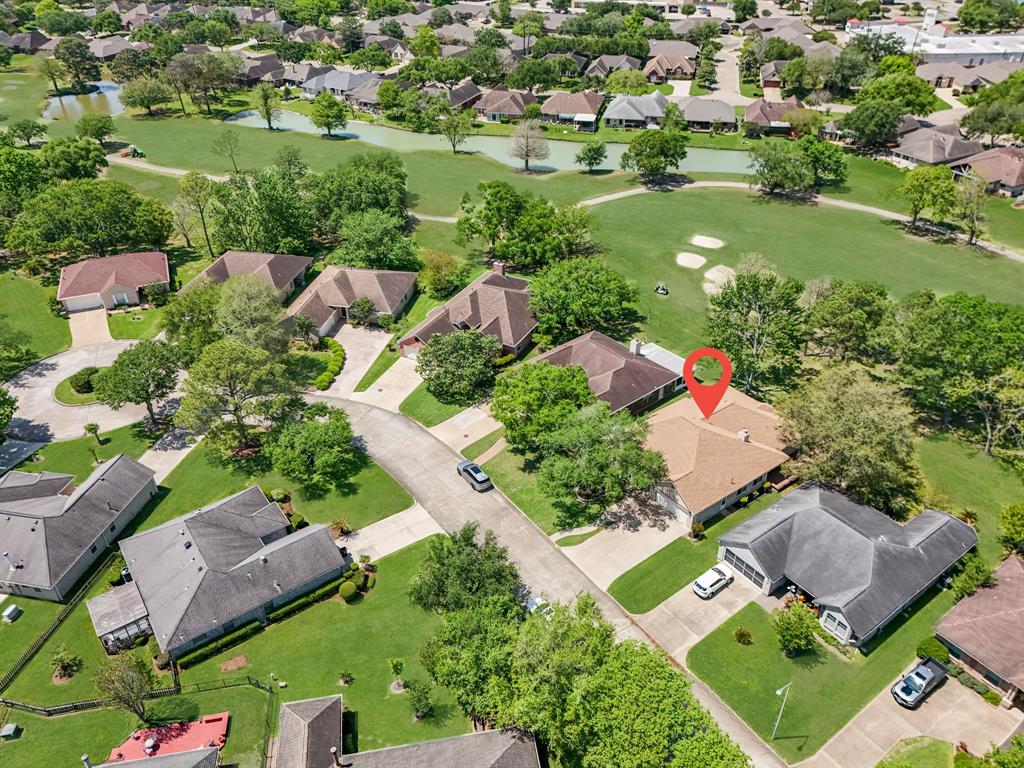 2727 Breezy Pines Lane, Pearland, Texas image 35