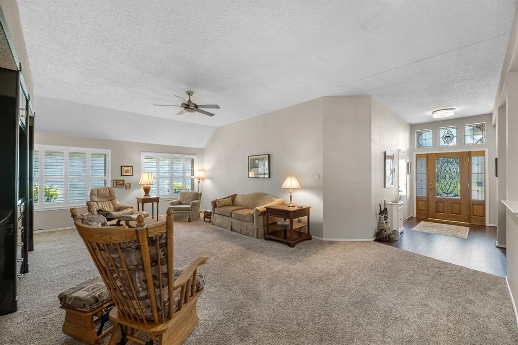 2727 Breezy Pines Lane, Pearland, Texas image 12