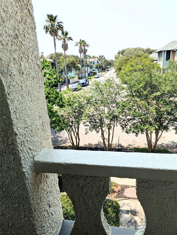 3127 Avenue Q, Galveston, Texas image 28
